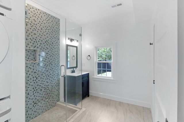 16 Moultrie Street, Charleston, SC 29403