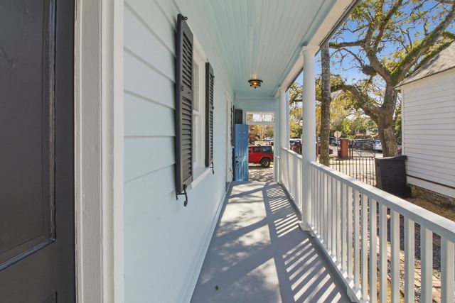 16 Moultrie Street, Charleston, SC 29403