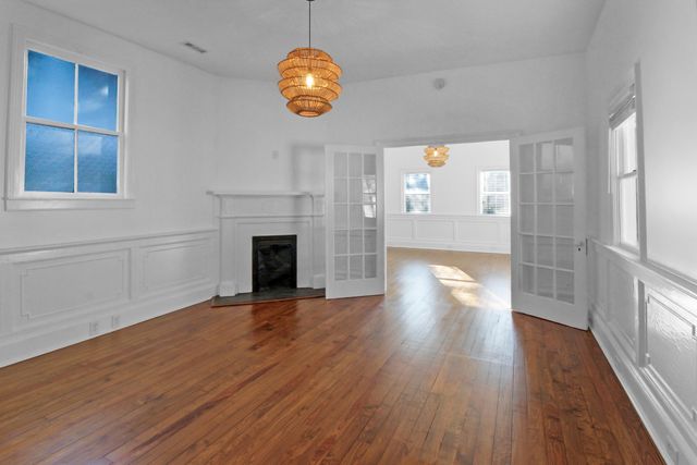 16 Moultrie Street, Charleston, SC 29403