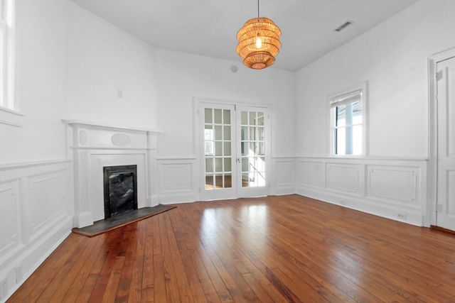 16 Moultrie Street, Charleston, SC 29403