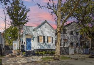 16 Moultrie Street, Charleston, SC 29403