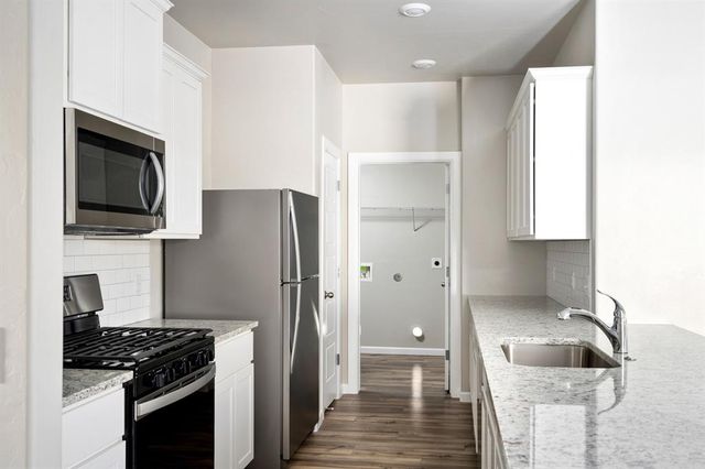 12712 Carrara Lane, Yukon, OK 73099