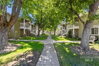 415 W State, Eagle, ID 83616