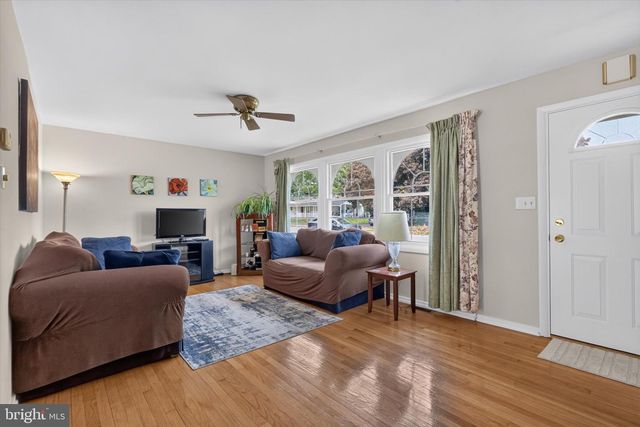 134 YORKSHIRE DR, Mechanicsburg, PA 17055