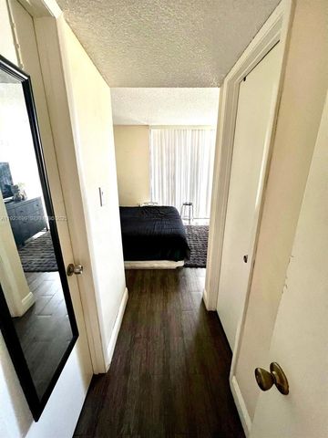 20102 SW 123rd Dr, Miami, FL 33177