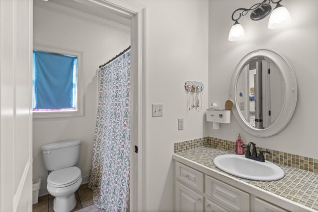 52 Brookline Dr., Hattiesburg, MS 39402