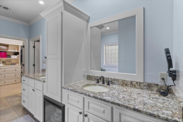 52 Brookline Dr., Hattiesburg, MS 39402