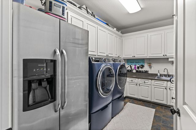 52 Brookline Dr., Hattiesburg, MS 39402