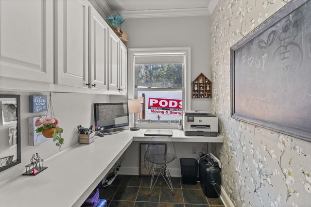 52 Brookline Dr., Hattiesburg, MS 39402