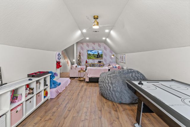 52 Brookline Dr., Hattiesburg, MS 39402