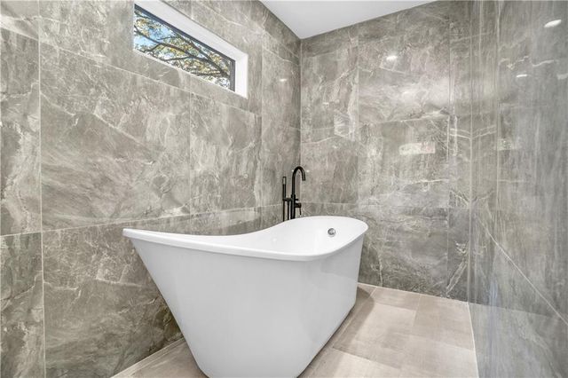 1934 Pinedale Place, Decatur, GA 30032