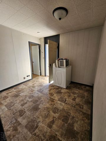 965 Main St, Springfield, CO 81073