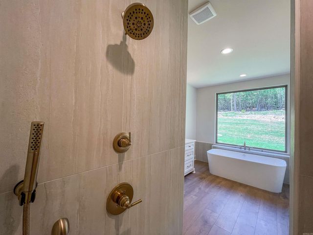 19105 Waterview Meadows Lane, Roland, AR 72135