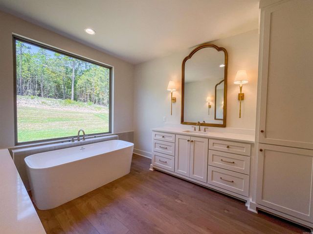 19105 Waterview Meadows Lane, Roland, AR 72135