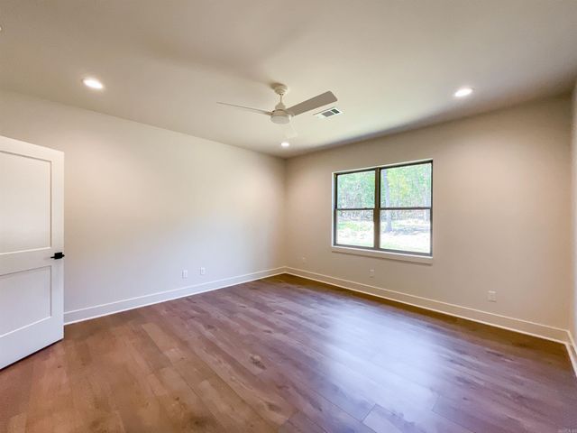 19105 Waterview Meadows Lane, Roland, AR 72135