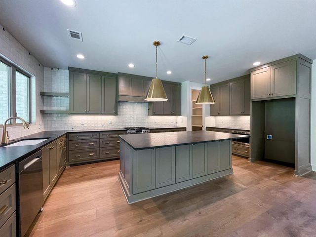 19105 Waterview Meadows Lane, Roland, AR 72135