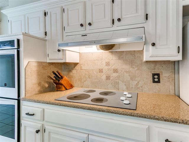 106 N Trail Ridge Road, Edmond, OK 73012