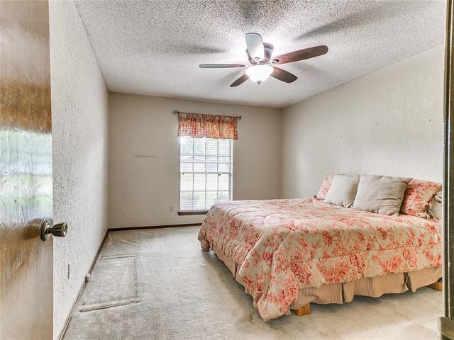 106 N Trail Ridge Road, Edmond, OK 73012