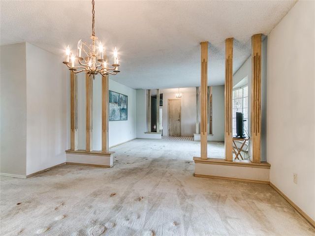 106 N Trail Ridge Road, Edmond, OK 73012