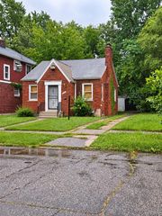 13096 Maiden Street, Detroit, MI 48213