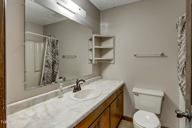 121 Mayfield Drive, Elizabethton, TN 37643