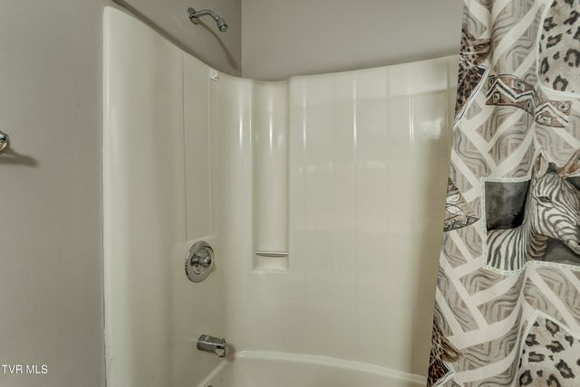 121 Mayfield Drive, Elizabethton, TN 37643