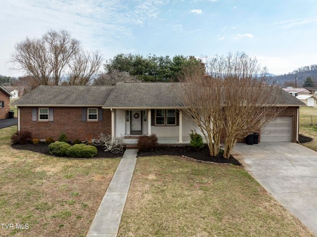 121 Mayfield Drive, Elizabethton, TN 37643