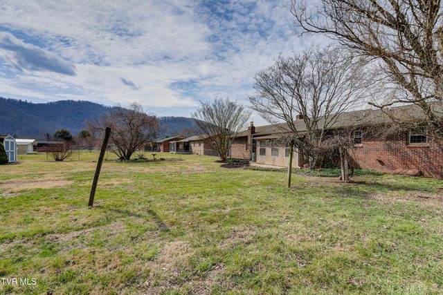 121 Mayfield Drive, Elizabethton, TN 37643