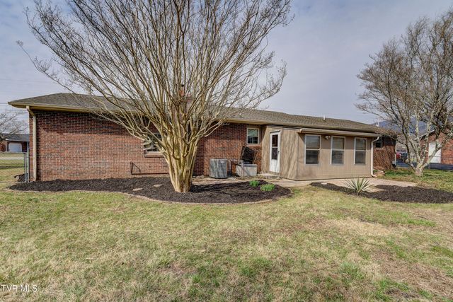 121 Mayfield Drive, Elizabethton, TN 37643