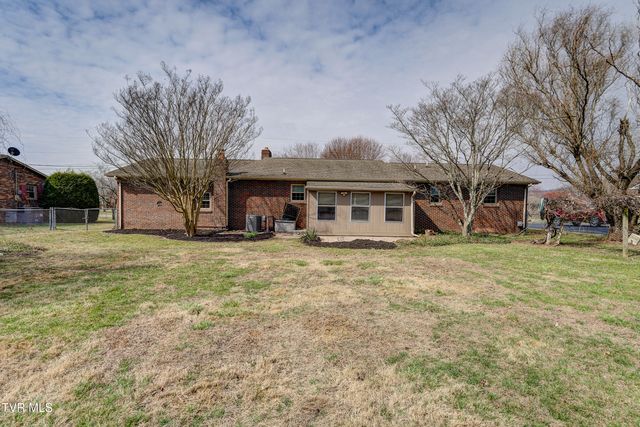 121 Mayfield Drive, Elizabethton, TN 37643