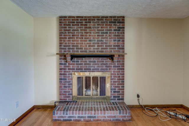 121 Mayfield Drive, Elizabethton, TN 37643