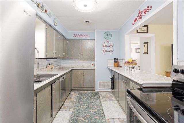 101 Lakewood Lane, Pottsboro, TX 75076