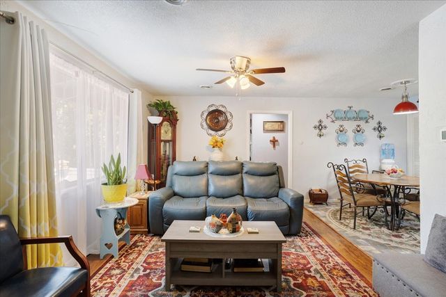 101 Lakewood Lane, Pottsboro, TX 75076