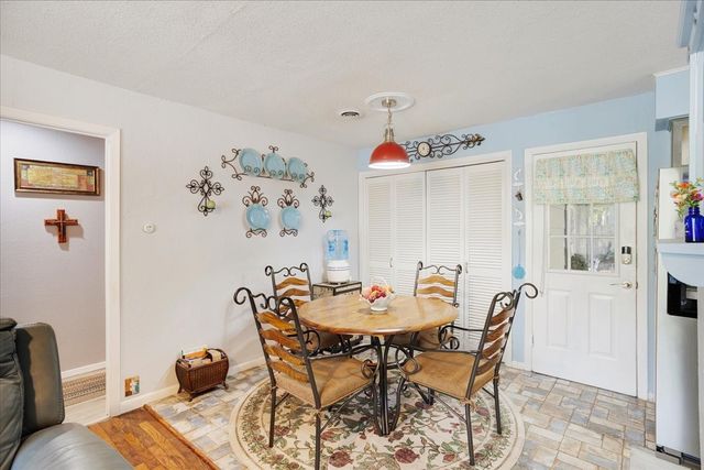 101 Lakewood Lane, Pottsboro, TX 75076