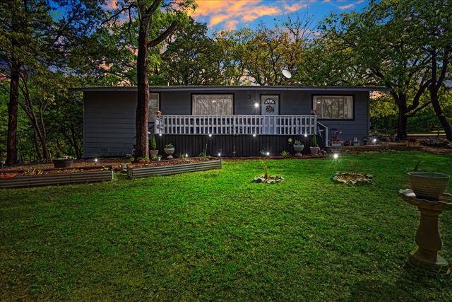 101 Lakewood Lane, Pottsboro, TX 75076