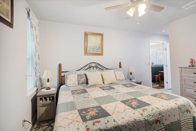 101 Lakewood Lane, Pottsboro, TX 75076