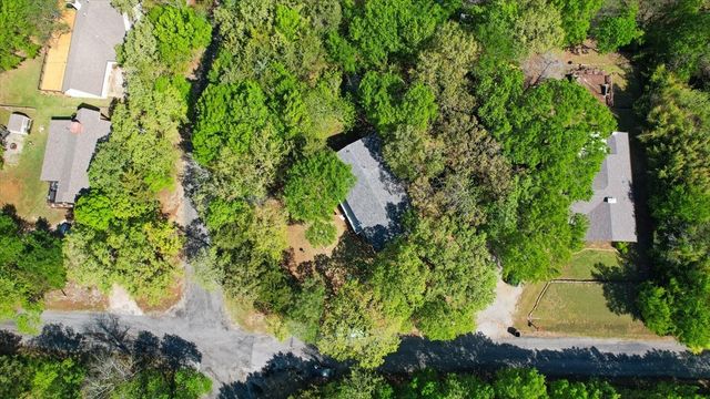 101 Lakewood Lane, Pottsboro, TX 75076