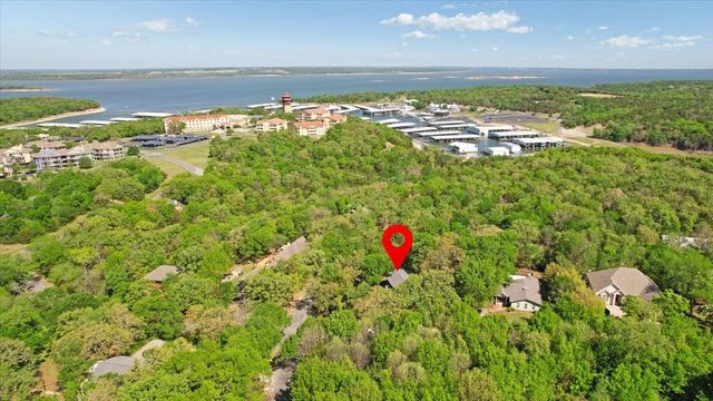 101 Lakewood Lane, Pottsboro, TX 75076