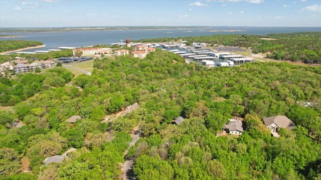 101 Lakewood Lane, Pottsboro, TX 75076