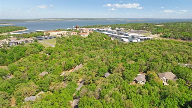 101 Lakewood Lane, Pottsboro, TX 75076