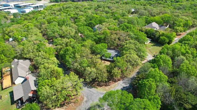 101 Lakewood Lane, Pottsboro, TX 75076