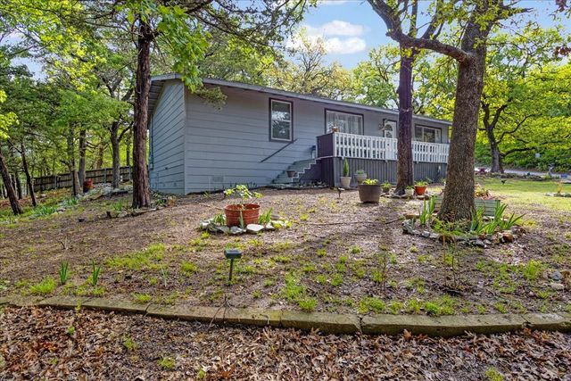 101 Lakewood Lane, Pottsboro, TX 75076