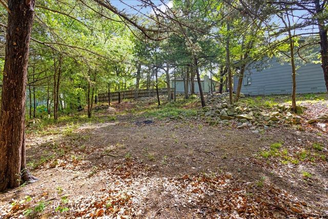 101 Lakewood Lane, Pottsboro, TX 75076