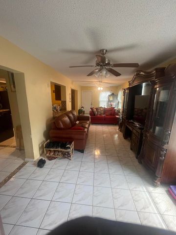 5706 NW 68th Terrace, Tamarac, FL 33321