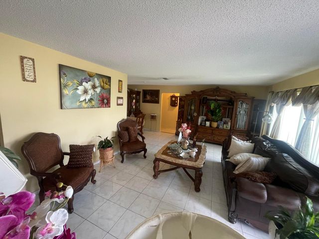 5706 NW 68th Terrace, Tamarac, FL 33321