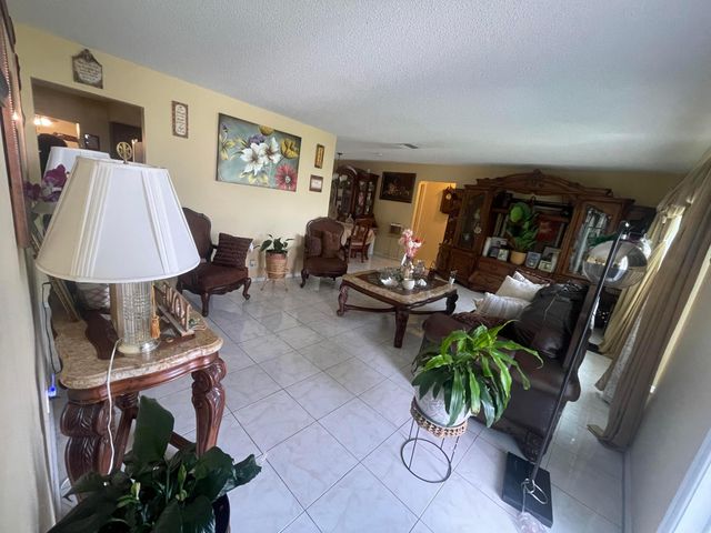 5706 NW 68th Terrace, Tamarac, FL 33321