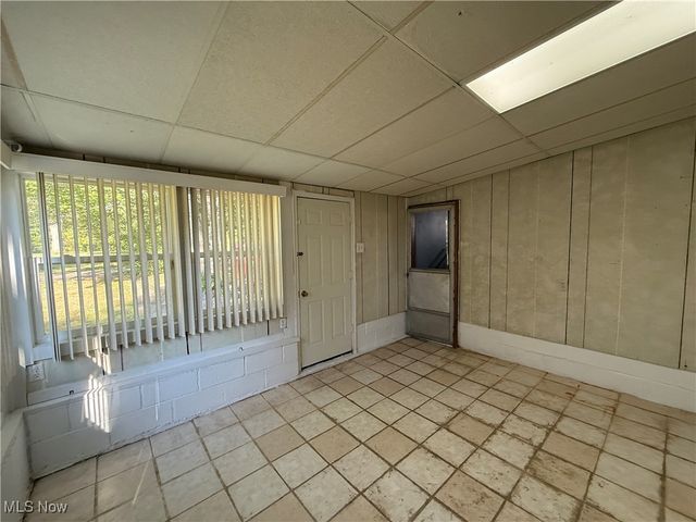 1555 Sodom Hutchings Road NE, Vienna, OH 44473