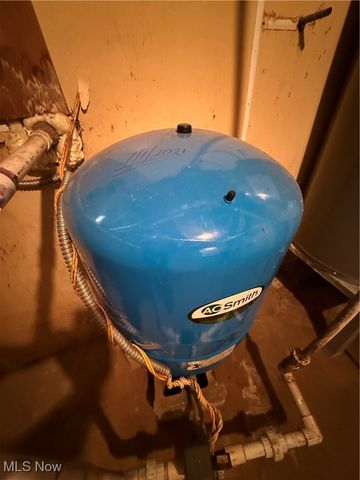 1555 Sodom Hutchings Road NE, Vienna, OH 44473