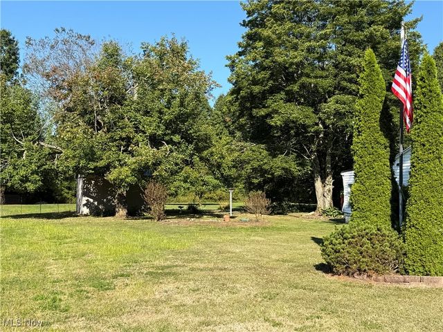 1555 Sodom Hutchings Road NE, Vienna, OH 44473