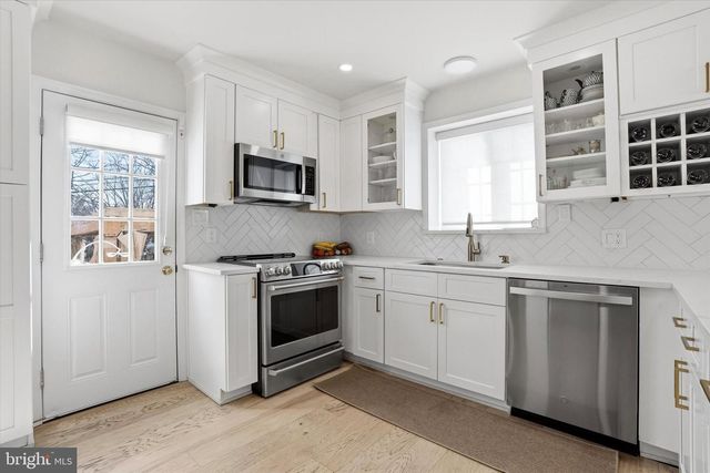108 SUMMIT LN, Bala Cynwyd, PA 19004